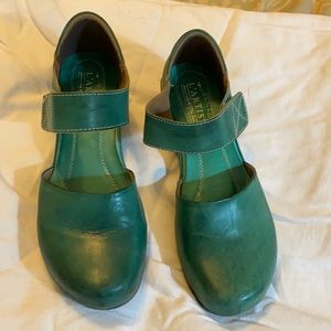 Teal leather L’Artiste Gloss Spring step maryjane  wedge heel size 9